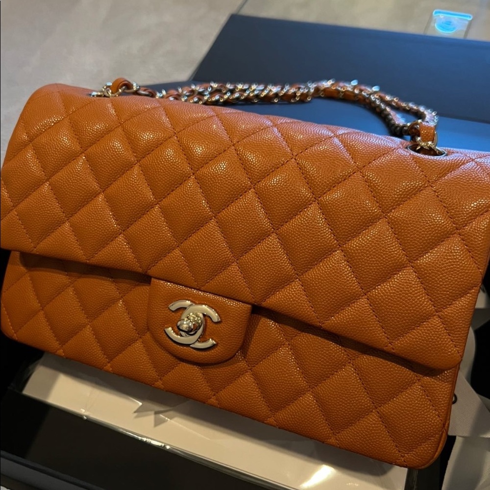 🤍🤍🤍WILLING TO NEGOTIATE🤍🤍🤍 Caviar Quilted Medium Double Flap Light Brown